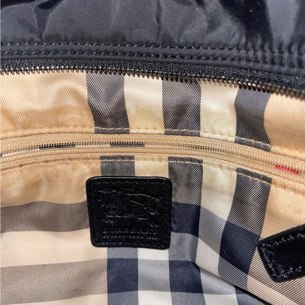 Burberry Tote Authentic - image 4